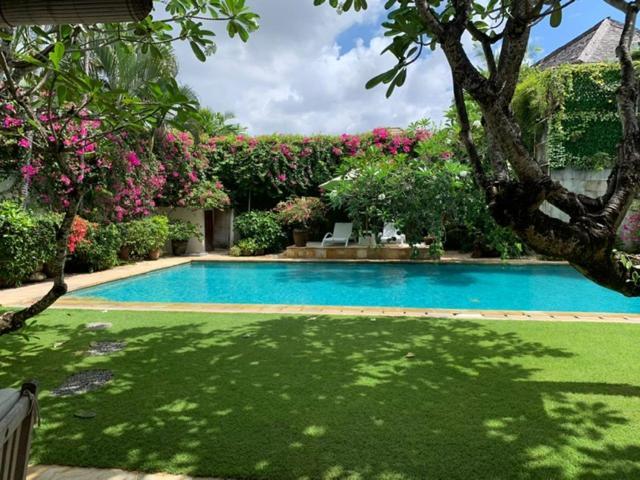 Villa Kunang Seminyak Exterior foto